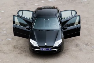 Test drive Renault Laguna: the right course