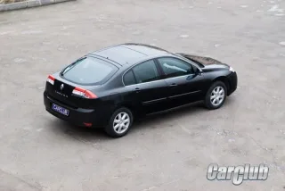 Test drive Renault Laguna: the right course
