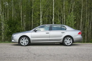 Тест-драйв Skoda Superb: инструмент для бизнеса