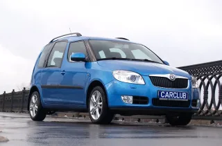 Skoda Roomster: Дві кімнати на колесах