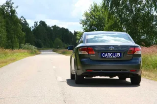 Тест-драйв Toyota Avensis: верный ход