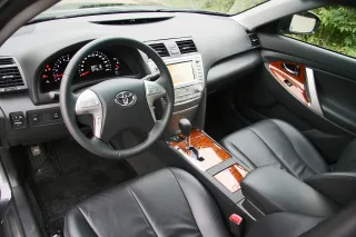 Тест-драйв Toyota Camry: бізнес «по-нашому»
