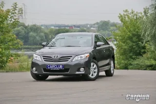 Тест-драйв Toyota Camry: бізнес «по-нашому»