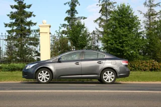 Тест-драйв Toyota Avensis: верный ход