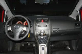 Toyota Auris: Дуже приємно