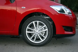 Toyota Auris: Дуже приємно