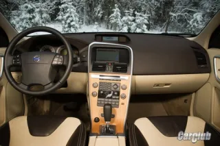 «Шведський стіл». Тест-драйв Volvo XC60
