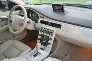 Volvo XC70 test drive: the power of thought