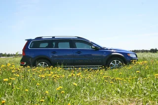 Volvo XC70 test drive: the power of thought