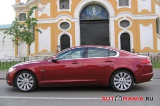 Jaguar XF. Аристократ з манерами Aston Martin.