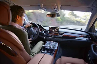 Роздвоєння особистості. Шукаємо нове в Audi A8 третього покоління