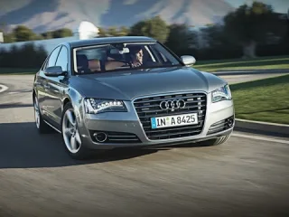Роздвоєння особистості. Шукаємо нове в Audi A8 третього покоління