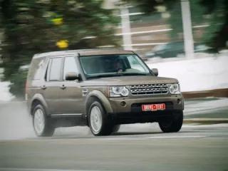Полчетвёртого. Выясняем, чем старый Land Rover Discovery хуже новых двух