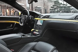 Три зуби. Встромляємо в зиму Maserati GranTurismo і Quattroporte S
