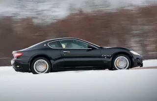Три зуби. Встромляємо в зиму Maserati GranTurismo і Quattroporte S
