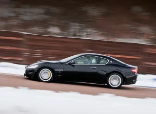 Три зуби. Встромляємо в зиму Maserati GranTurismo і Quattroporte S