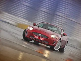 The power of the letter. Learning how to correctly pronounce the Jaguar R
