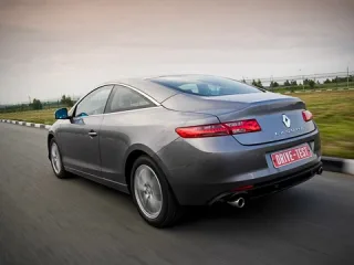 Одно купе до дачи. Внимаем странным звукам из-под капота купе Renault Laguna