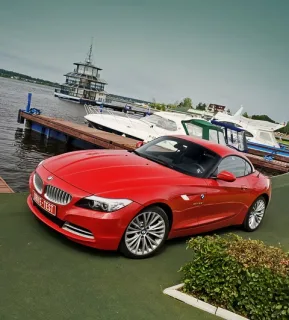 Нелёгкое поведение. Стоит ли по-прежнему оставаться мужиком за рулём BMW Z4