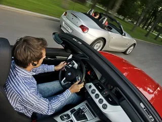 Нелёгкое поведение. Стоит ли по-прежнему оставаться мужиком за рулём BMW Z4