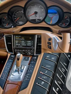 Ангели і демони. Розбираємось, до якої армії належить хетчбек Porsche Panamera