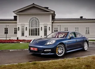 Ангели і демони. Розбираємось, до якої армії належить хетчбек Porsche Panamera