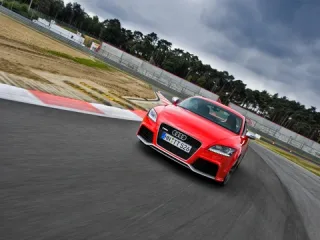 Незлой дух. Кому предназначена самая быстрая версия Audi TT?