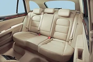 Skoda Superb Combi. Вантажте апельсини бочками