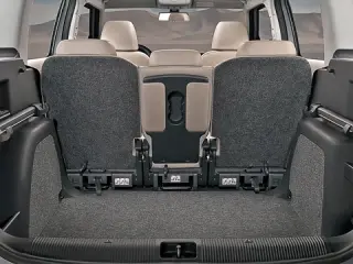 Те і Yeti. Яким вийшов перший чеський кросовер Skoda Yeti?