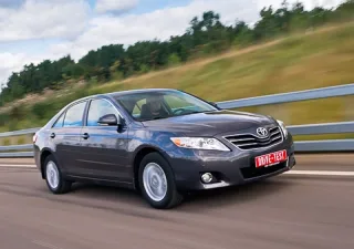 Євразія. Чия культура нам ближча у зв'язці Skoda Superb і Toyota Camry?