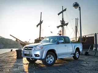 Оновлена Mazda BT-50.