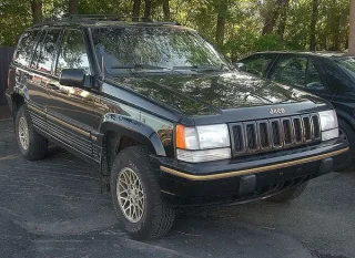 Jeep Grand Cherokee: американський боєць чи вождь червоношкірих.