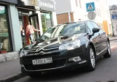 Citroen C5: місця в бізнес-класі.