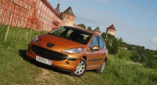 Peugeot 207 с "роботом" 2-Tronic.