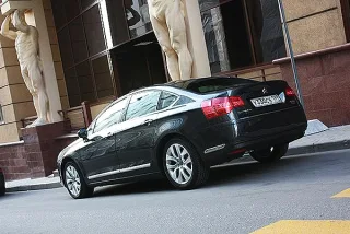 Citroen C5: місця в бізнес-класі.