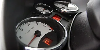 Peugeot 207.