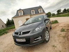 Mazda CX-7.