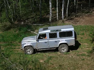 УАЗ Патріот, Land Rover Defender, Ford Ranger.