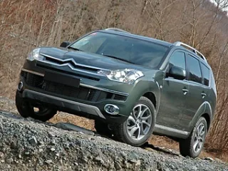 Citroen C-Crosser.