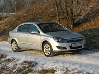 Opel Astra Sedan.