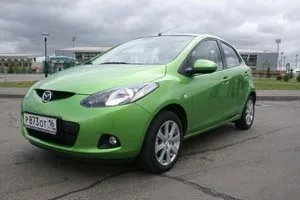 MAZDA2