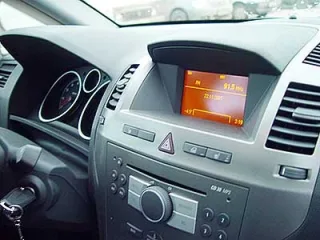 Нова Opel Zafira