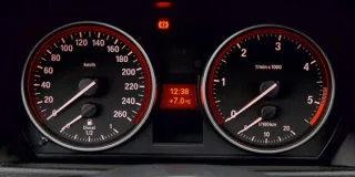 Младший из кроссоверов BMW – X1