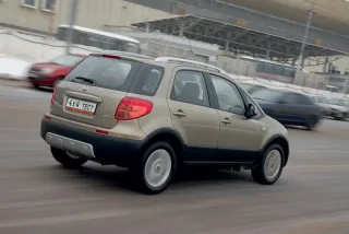 Брат-близнюк Suzuki SX4 – Fiat Sedici