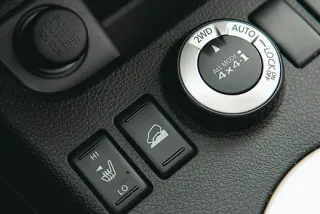 Nissan X-Trail 2.5 проти іменитого Subaru Forester 2.5