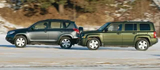 Парный тест Toyota RAV4 и Jeep Liberty