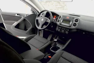 Бензиновый VW Tiguan 1.4 и дизельный Ford Kuga 2.0