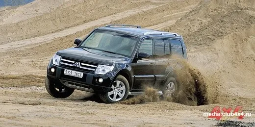 Mitsubishi Pajero IV