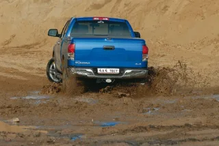 Друге покоління Toyota Tundra