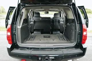 Chevy Tahoe and Toyota Land Cruiser LC 200, this is a duel of two worlds